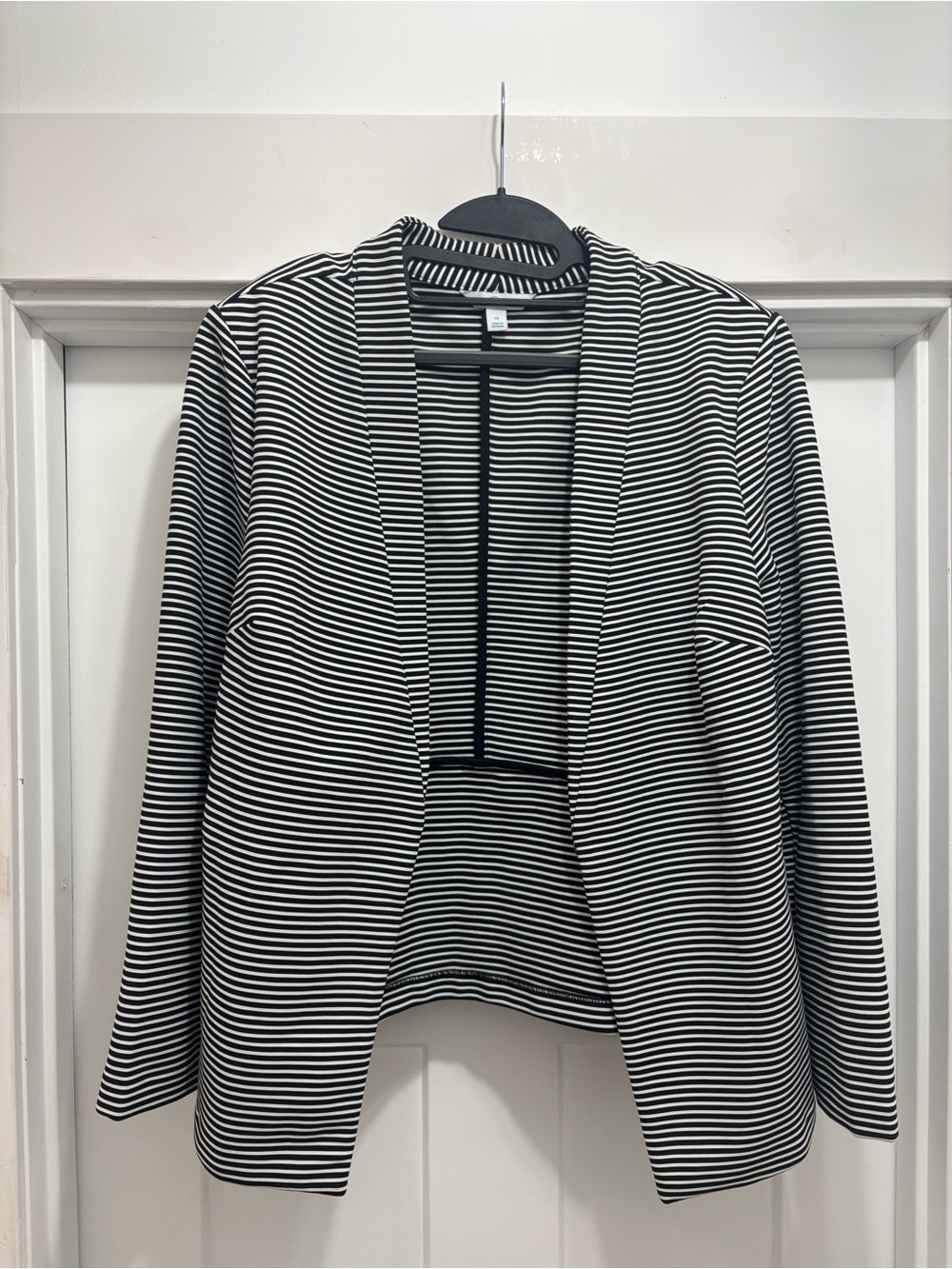Women's Black & White Striped Open-Front Blazer
